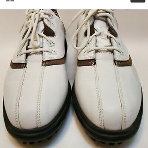 Brand new. Women Golf Shoes